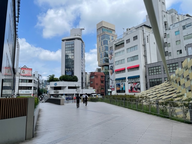 外苑前（港区北青山）の歯医者、サウラデンタルクリニックの外苑前から当院までのアクセス